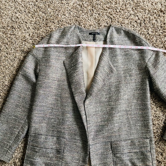 Blazer - Picture 14 of 17